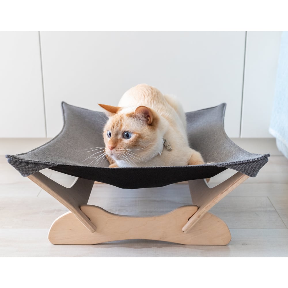 Гамак-лежак для котів PetJoy 55х45х18 см - біло-сірий